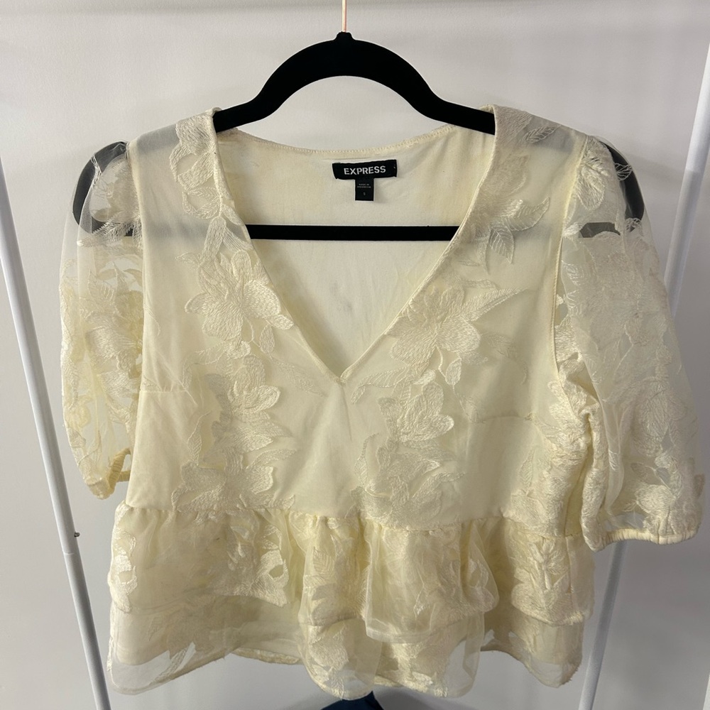 Express Women's Cream Floral Lace Blouse